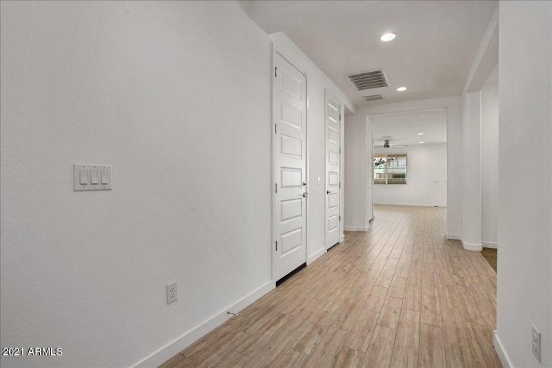 05-24973 North 172nd Drive 5