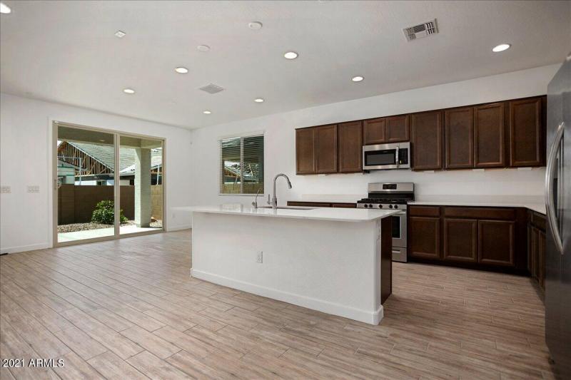 08-24973 North 172nd Drive 8