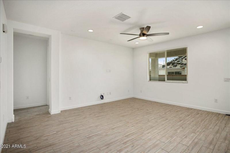 13-24973 North 172nd Drive 13