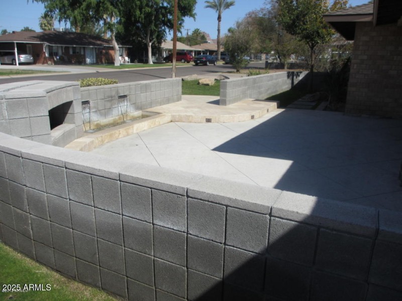 Sitting Area w/Fireplace & Water Feature