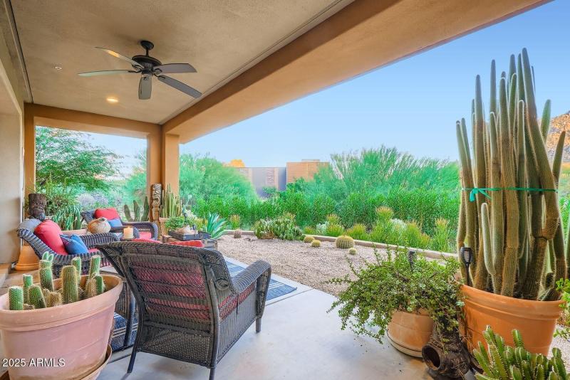 Outlook over the desert