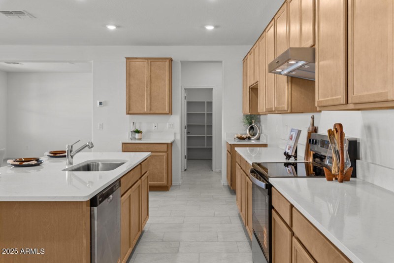 KBPHX_MIR_DesertOasis-Lot142_8763-1200