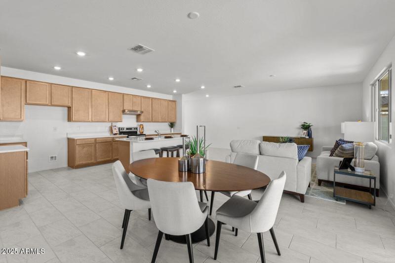 KBPHX_MIR_DesertOasis-Lot142_8769a-1200