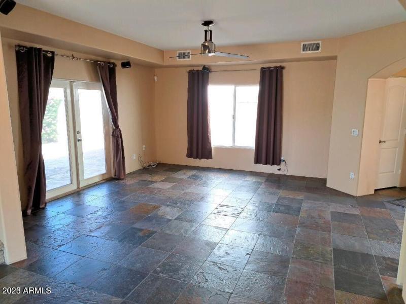 20230823190150735822000000-o