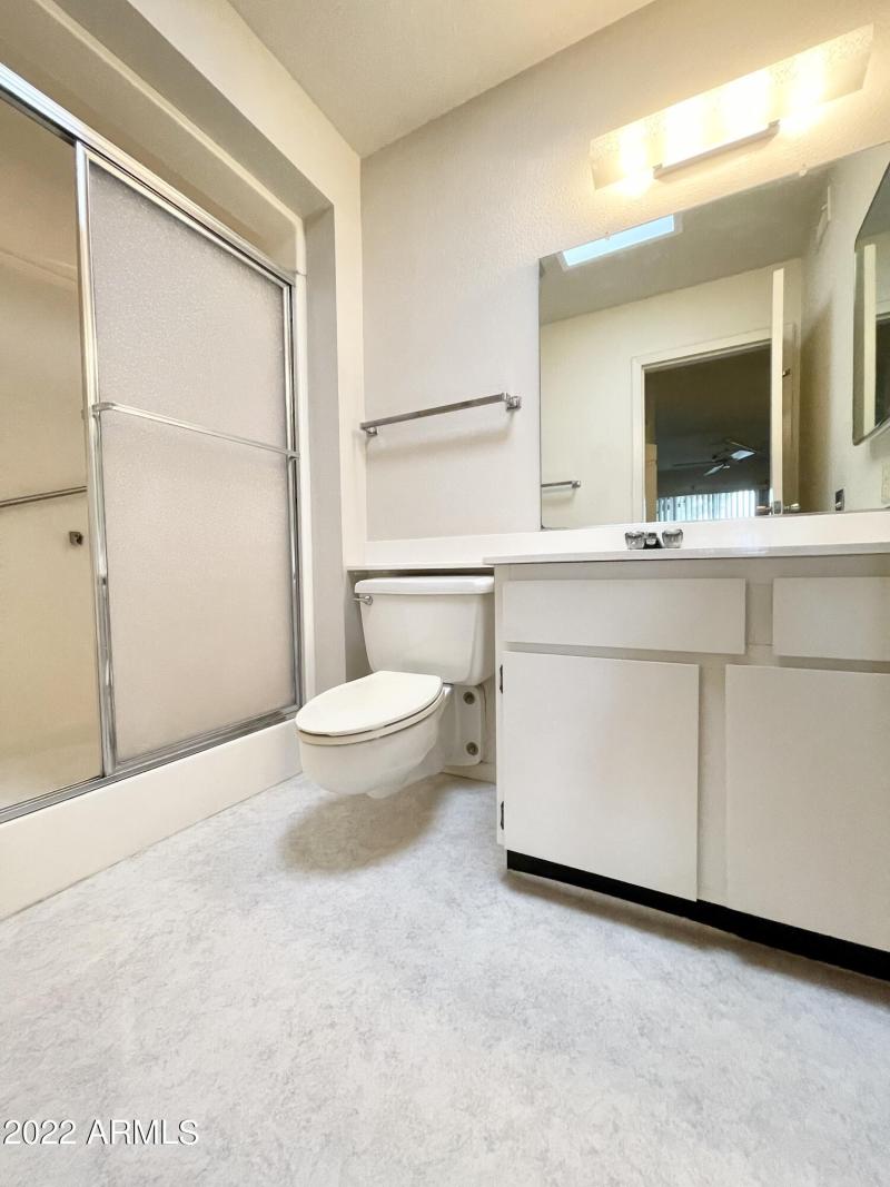 4F7B6728-C9CA-4E42-B695-1D64EC8EF496