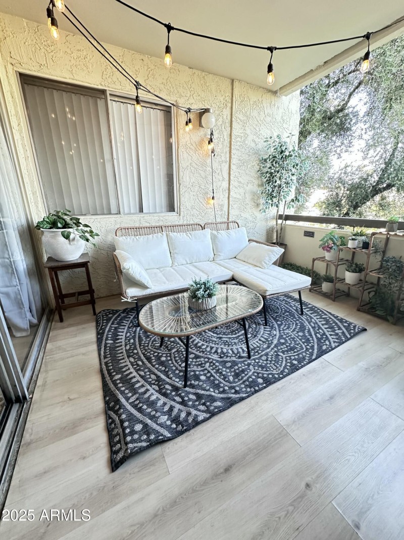 4CAA2476-E25A-4C32-B89D-AB79B125A892