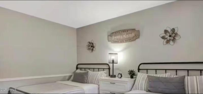 Screen Shot 2025-10-13 at 18.00.40