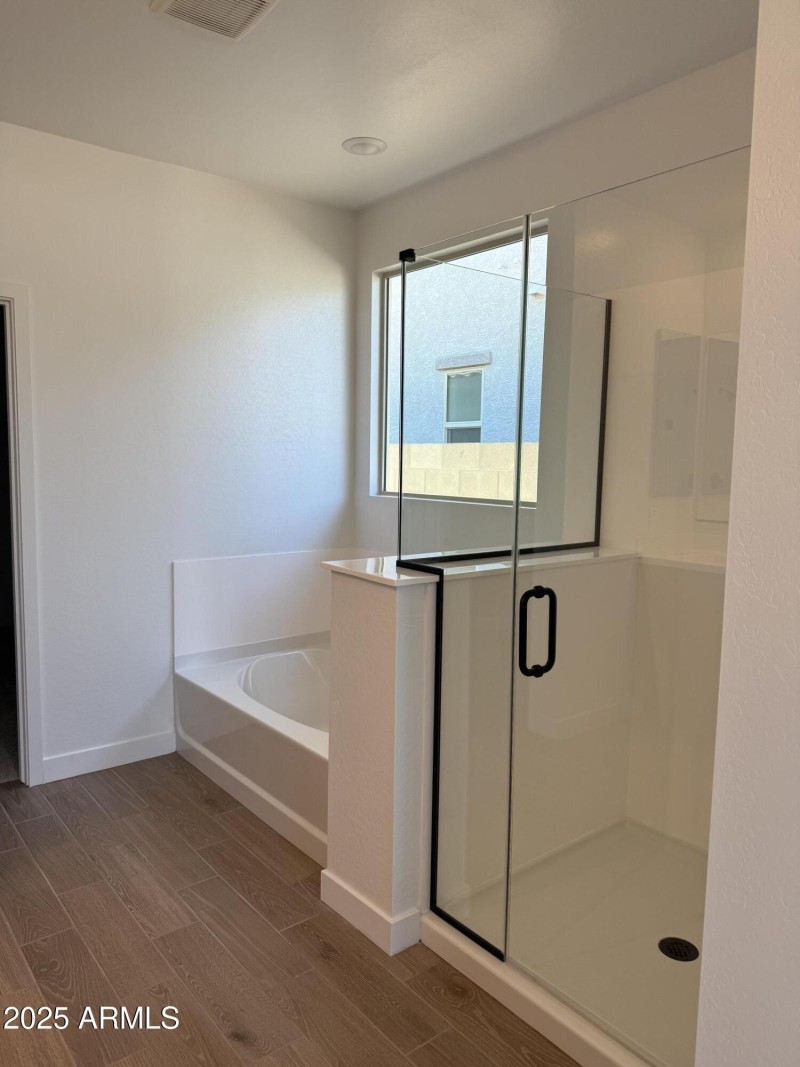 BR45 Lot 238 PR Bath