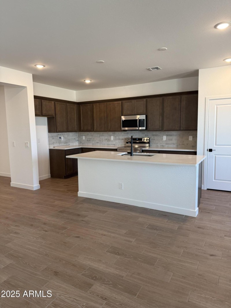 BR45 Lot 238 Kitchen