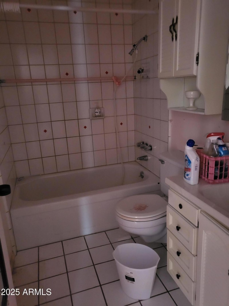 TILE SURROUND FULL BATH