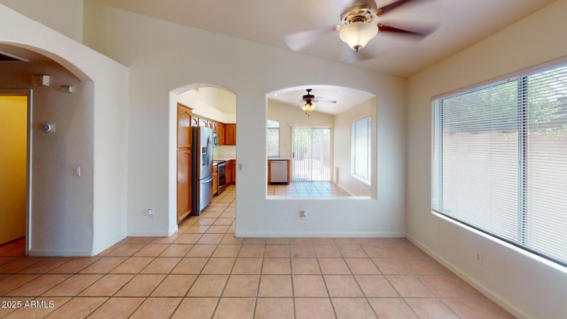 483-w-encinas-st-unfurnished1