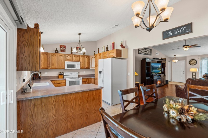 13-Dining to Kitchen