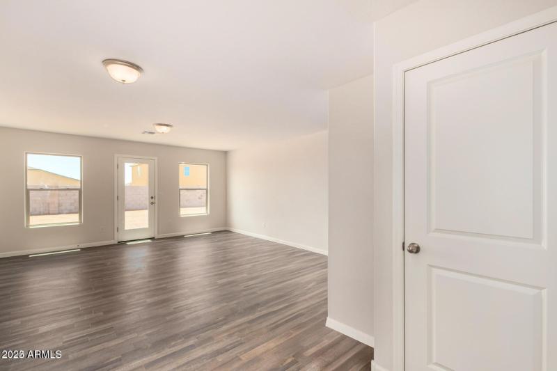 20220714164143865667000000-o