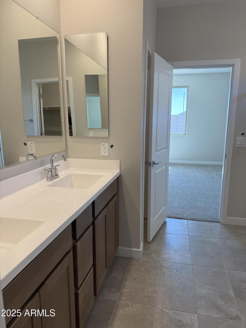 BR45 Lot 210 PR Bath2