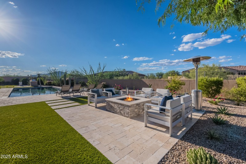 Firepit & Pool View