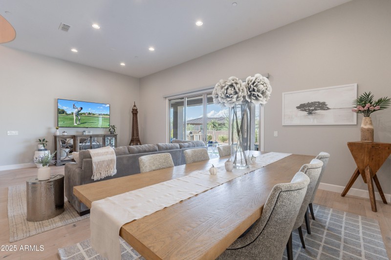 Luxe Dining & Living Oasis