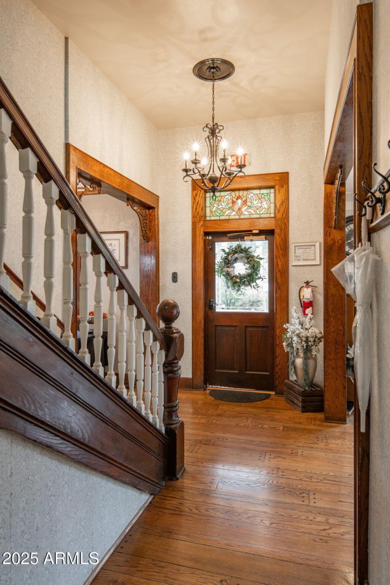 11-web-or-mls-2516-willow-creek-rd