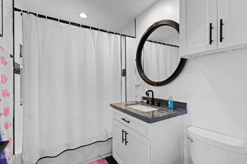 casita bathroom