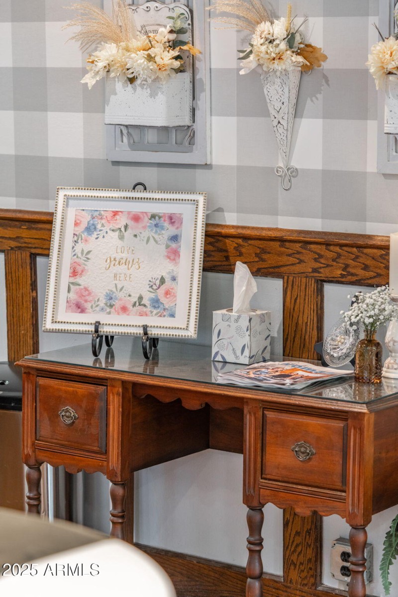 36-web-or-mls-2516-willow-creek-rd