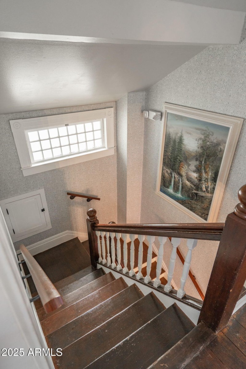 37-web-or-mls-2516-willow-creek-rd