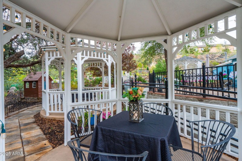 77-web-or-mls-2516-willow-creek-rd