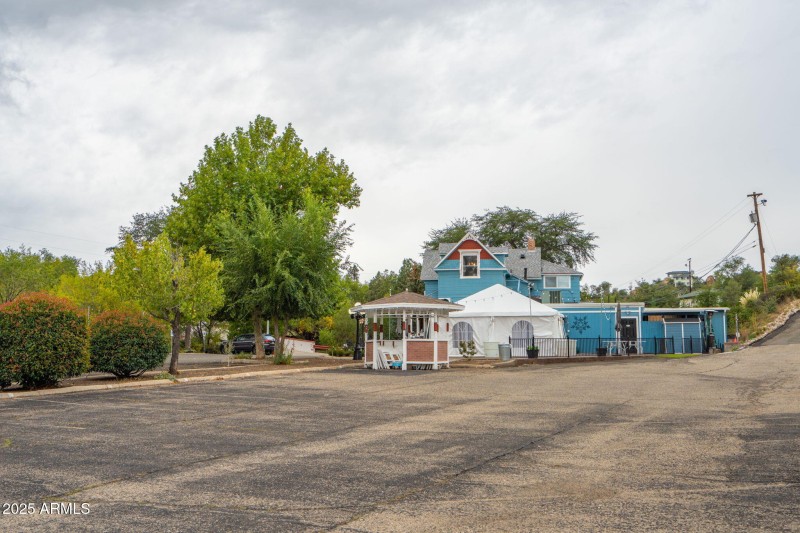 89-web-or-mls-2516-willow-creek-rd