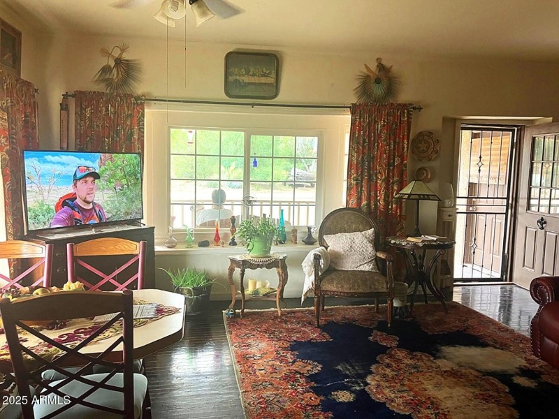 Living Room - Front entry