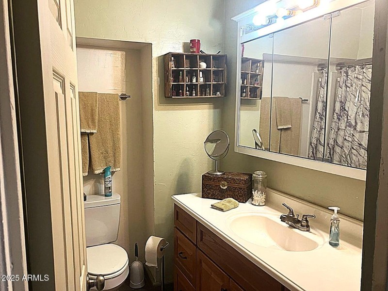 Main Bathroom