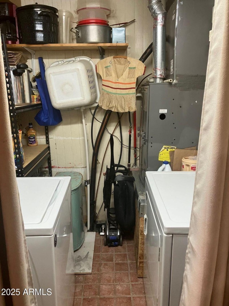 Laundry Room - Furnace