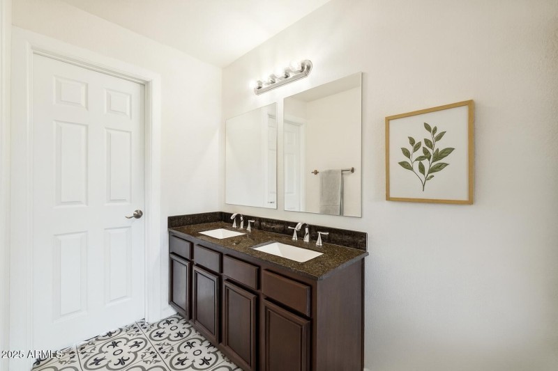 ChatGPT Image Oct 14, 2025, 10_05_44 AM