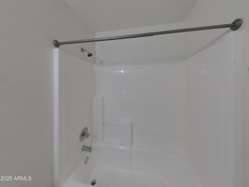 12_pc_8LDp9iRYVJ_efCC8AYg2g_layout_0