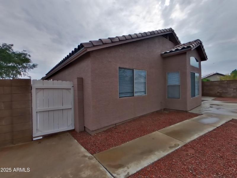 16_pc_oDWAPugUtV_HAEEwEqyZg_center_0