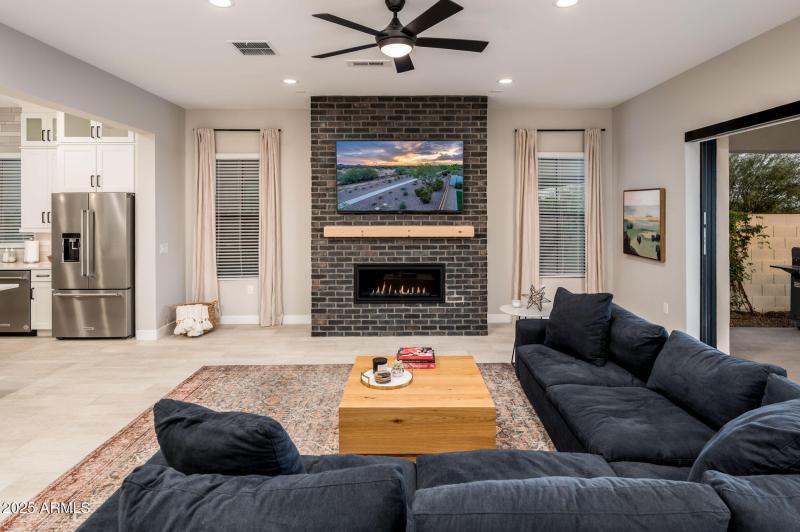 6615 E Libby St - Web-29