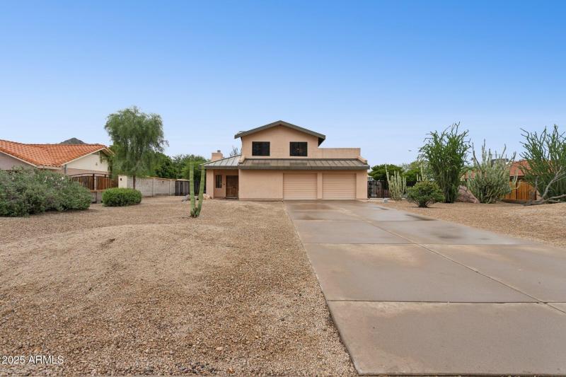 Close to 1/2 Acre Lot