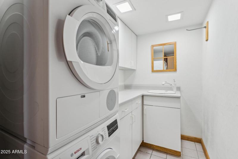 Washer & Dryer Included