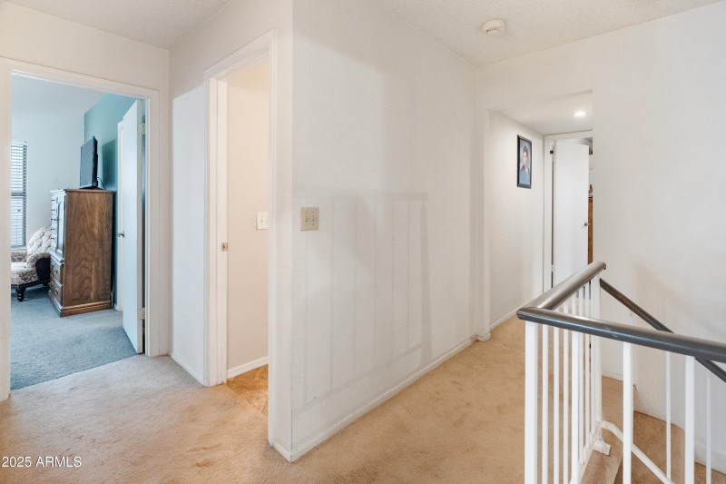 Upstairs Hall facing primary