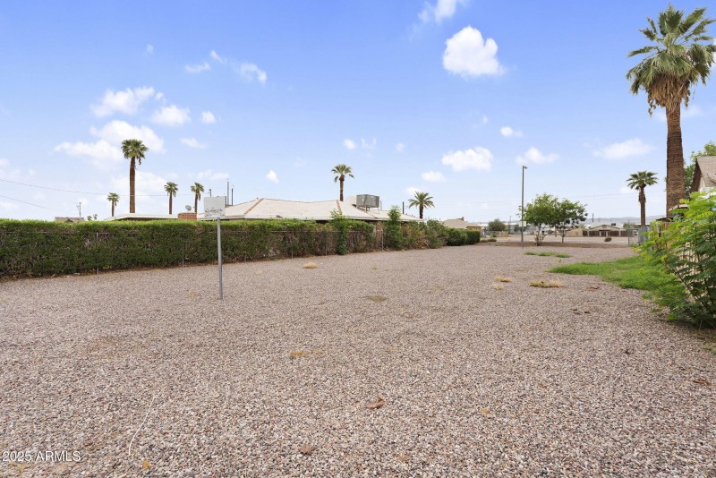 1318 Lot