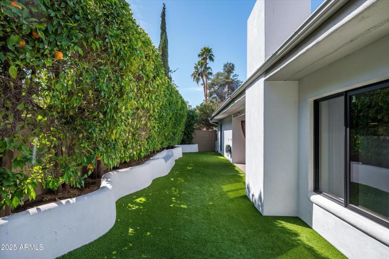 Low Water, Drought Tolerant Landscape