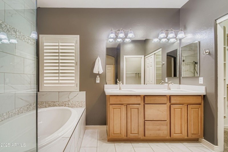 2699 S Butte Ln - MLS Sized - 018 - 23 P