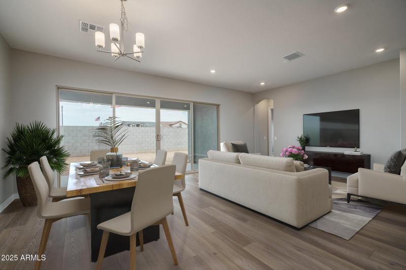 6VS) DINING TO GREAT ROOM