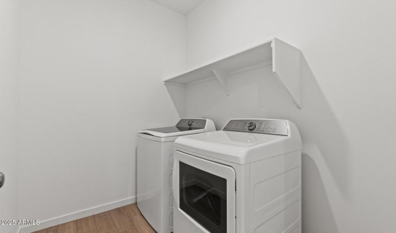 MR Lot #64 Laundry (Large)