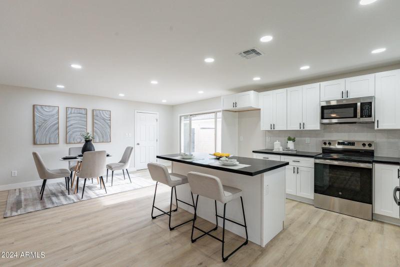 7-web-or-mls-Jolla-HD-7