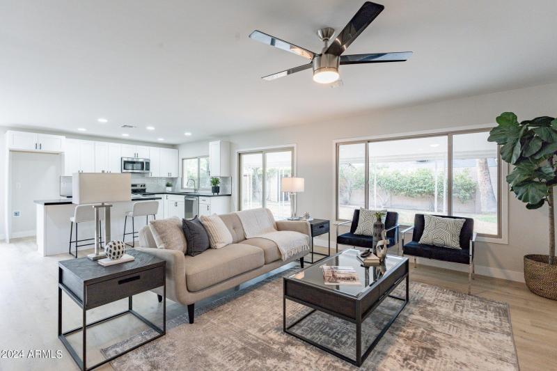 14-web-or-mls-Jolla-HD-14