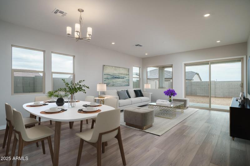 6VS) DINING TO GREAT ROOM