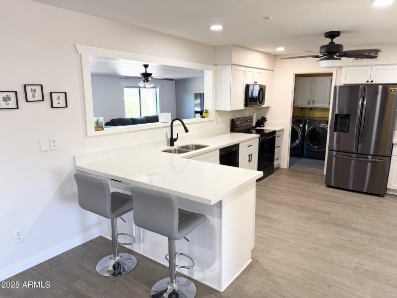 Brand New Updated Kitchen