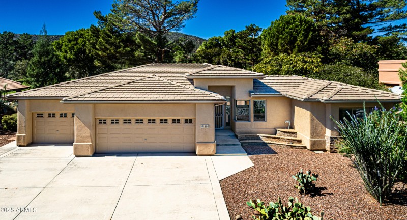 5 Covered Front Entrance