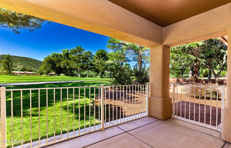 23 Covered Patio to 17th Green