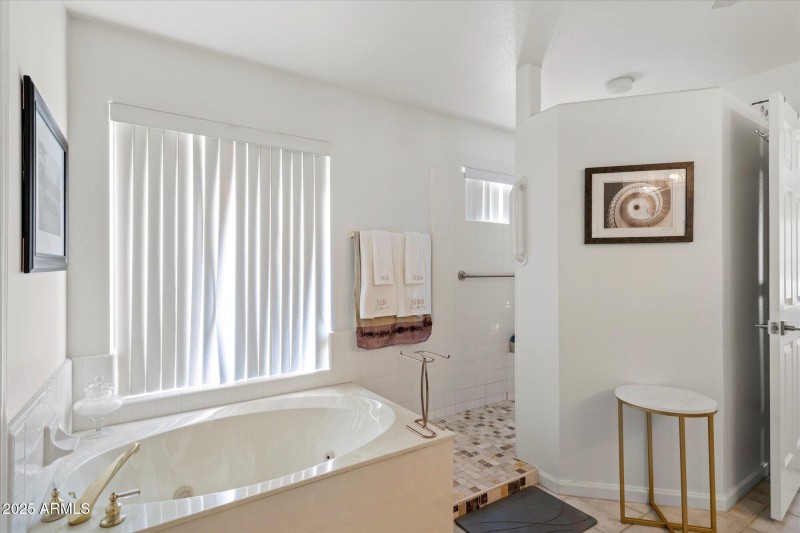 Tub in primary