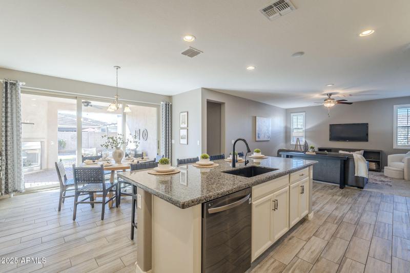 24-web-or-mls-Tahoe-24