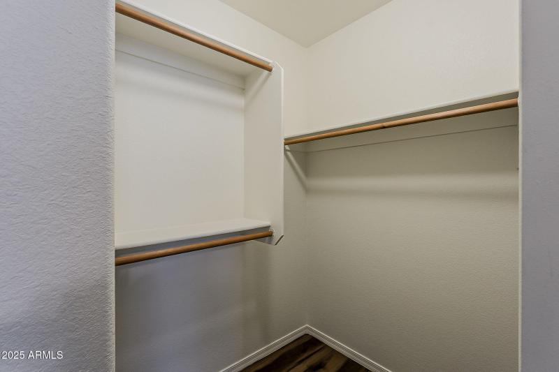 24-web-or-mls-Topeka-24